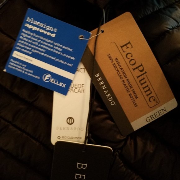 NEW Bernardo Eco Plume Packable Hooded Puffer - Picture 5 of 8